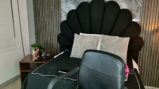 Snapshot of AlahyaPalmerR chatting on October 9, 2025, 2:53 am AlahyaPalmerR online show from October 9, 2025, 2:53 am