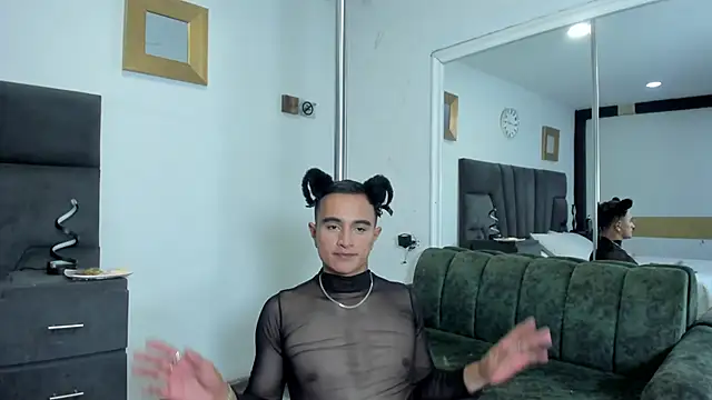 LiamDeep online show from September 11, 2025, 10:10 pm