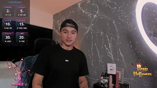 LiamDeep online show from October 16, 2025, 9:05 pm