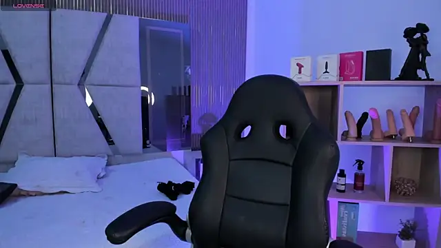 LiamDeep online show from February 27, 2026, 8:09 pm