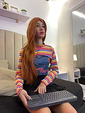 SunshineLizzy online show from October 31, 2025, 1:23 pm