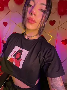 Hollyxx  online show from February 11, 2026, 2:33 pm