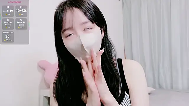 Snapshot of Anne_Anne_chan chatting on October 9, 2025, 4:21 am Anne Anne chan online show from October 9, 2025, 4:21 am