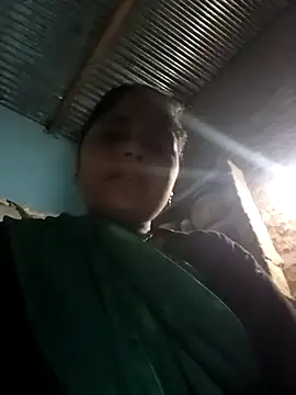 Sheema tyagi online show from December 1, 2025, 2:44 pm