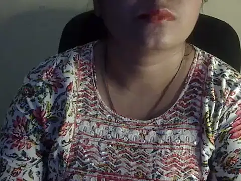 Snapshot of Aanya_Hazel chatting on November 22, 2025, 10:47 am Aanya Hazel online show from November 22, 2025, 10:47 am