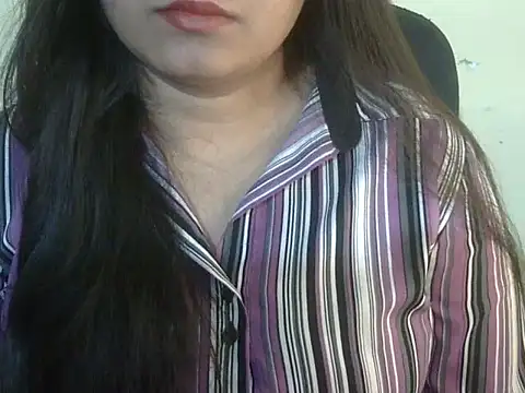 Aanya Hazel online show from December 18, 2025, 8:26 pm