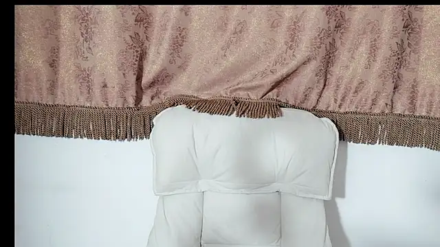 Snapshot of Zhenlihoney10 chatting on October 25, 2025, 12:23 pm Zhenlihoney10 online show from October 25, 2025, 12:23 pm