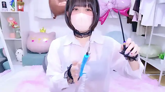 Hinata Sun online show from March 27, 2026, 5:23 pm