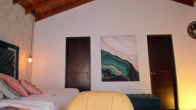 Sofi Moreno online show from October 10, 2025, 12:15 pm