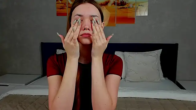 AmadaReine online show from March 6, 2026, 3:25 am