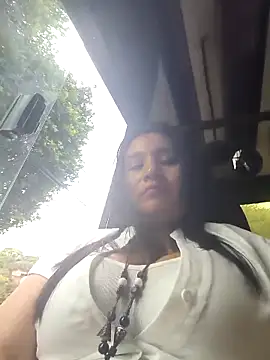 Nicolletorres2 online show from April 14, 2026, 5:19 pm