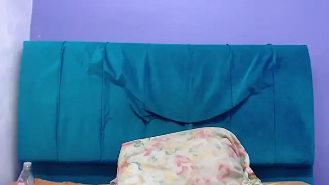 Snapshot of andrealopezcm101 chatting on February 22, 2026, 12:47 pm andrealopezcm101 online show from February 22, 2026, 12:47 pm