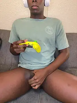 hungdrew9 online show from August 1, 2026, 8:08 pm