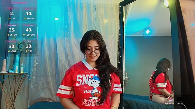 Snapshot of Shalyn_Lux chatting on November 11, 2025, 11:21 am Shalyn Lux online show from November 11, 2025, 11:21 am