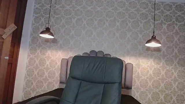 Snapshot of Kristall_06 chatting on September 23, 2025, 2:58 am Kristall 06 online show from September 23, 2025, 2:58 am