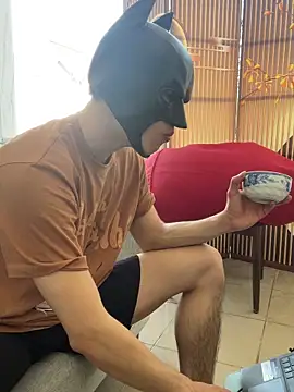 anhkiet huang online show from December 16, 2025, 8:30 am