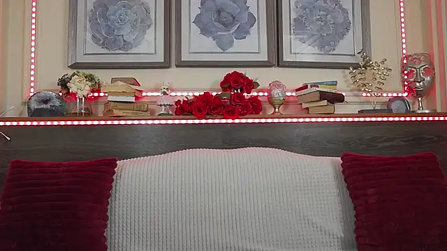 MuseDollX online show from April 13, 2026, 8:14 pm