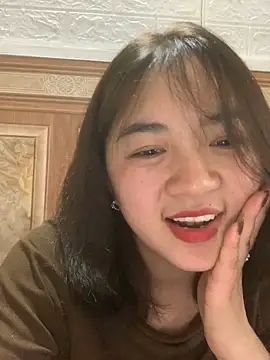 Snapshot of Lonnina chatting on October 22, 2025, 8:03 am Lonnina online show from October 22, 2025, 8:03 am