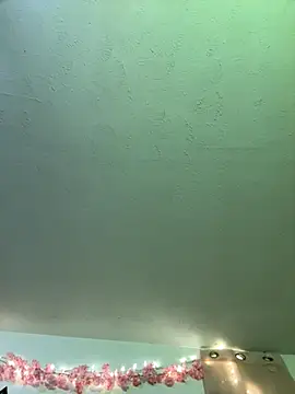 LunaNova999 online show from September 23, 2025, 4:15 am