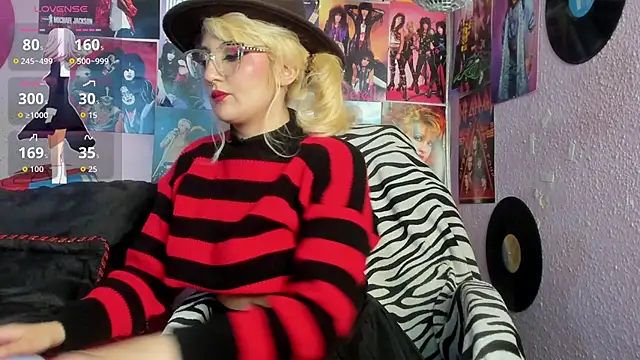 Snapshot of Avril_Maria chatting on October 10, 2025, 6:40 pm Avril Maria online show from October 10, 2025, 6:40 pm