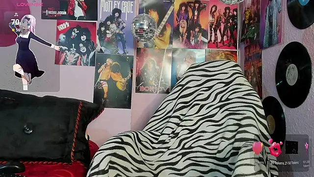 Snapshot of Avril_Maria chatting on October 29, 2025, 6:42 pm Avril Maria online show from October 29, 2025, 6:42 pm