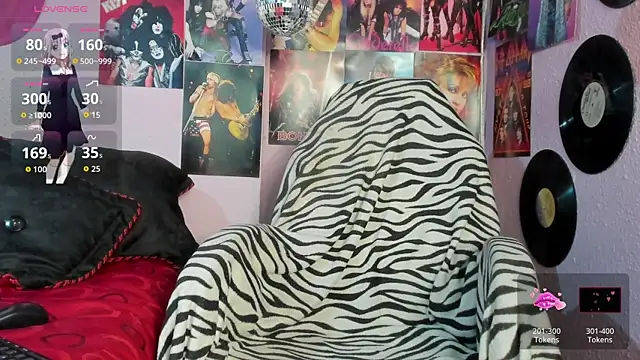 Snapshot of Avril_Maria chatting on October 30, 2025, 10:54 pm Avril Maria online show from October 30, 2025, 10:54 pm