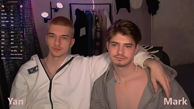 itsyanbb online show from November 14, 2025, 3:55 pm