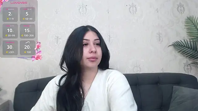 Snapshot of AnaysDivine chatting on October 3, 2025, 3:14 am AnaysDivine online show from October 3, 2025, 3:14 am