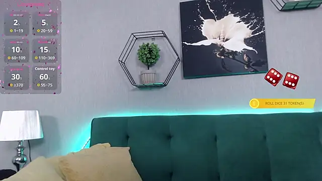 Snapshot of AnaysDivine chatting on November 6, 2025, 5:08 am AnaysDivine online show from November 6, 2025, 5:08 am