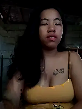 Snapshot of Yapsyxx chatting on October 23, 2025, 11:24 pm Yapsyxx online show from October 23, 2025, 11:24 pm