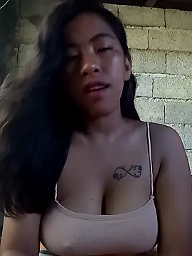 Snapshot of Yapsyxx chatting on November 27, 2025, 12:02 am Yapsyxx online show from November 27, 2025, 12:02 am