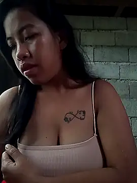 Snapshot of Yapsyxx chatting on November 30, 2025, 11:42 pm Yapsyxx online show from November 30, 2025, 11:42 pm