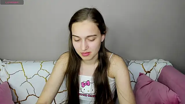 Snapshot of Alisa__Kelly chatting on October 12, 2025, 12:09 am Alisa Kelly online show from October 12, 2025, 12:09 am