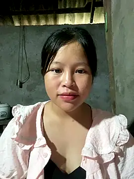 O o UwU o O online show from October 17, 2025, 4:15 am