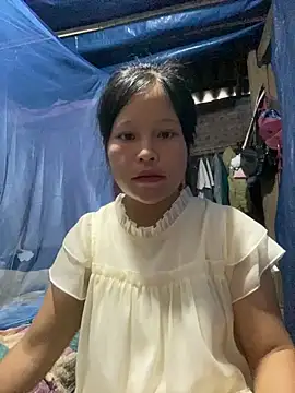 O o UwU o O online show from October 18, 2025, 8:26 am