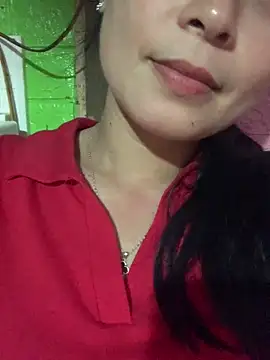 Snapshot of Baby-kis03 chatting on October 30, 2025, 1:12 pm Baby-kis03 online show from October 30, 2025, 1:12 pm