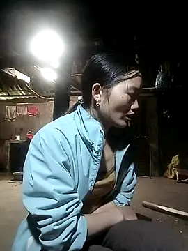 Snapshot of ngan-cute chatting on October 31, 2025, 4:02 am ngan-cute online show from October 31, 2025, 4:02 am