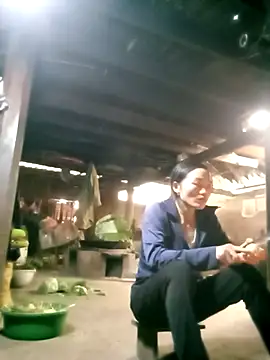 Snapshot of ngan-cute chatting on November 23, 2025, 4:12 am ngan-cute online show from November 23, 2025, 4:12 am