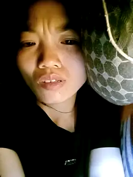 Snapshot of ngan-cute chatting on December 3, 2025, 8:29 pm ngan-cute online show from December 3, 2025, 8:29 pm