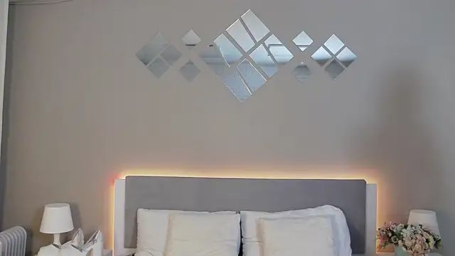 MarianeSun online show from October 9, 2025, 4:10 am