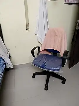 Snapshot of tamilmaha12 chatting on October 11, 2025, 8:13 am tamilmaha12 online show from October 11, 2025, 8:13 am