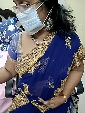 Snapshot of tamilmaha12 chatting on November 11, 2025, 6:52 pm tamilmaha12 online show from November 11, 2025, 6:52 pm