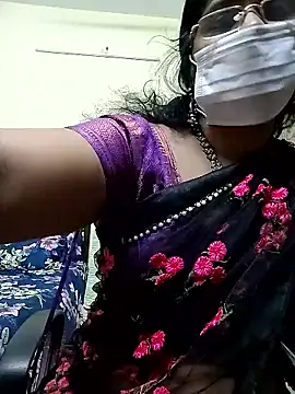 Snapshot of tamilmaha12 chatting on January 8, 2026, 8:44 pm tamilmaha12 online show from January 8, 2026, 8:44 pm