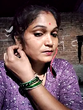 Kavya hot online show from September 24, 2025, 2:53 pm