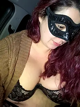 Snapshot of Saphyra_Secret chatting on October 19, 2025, 1:06 am Saphyra Secret online show from October 19, 2025, 1:06 am