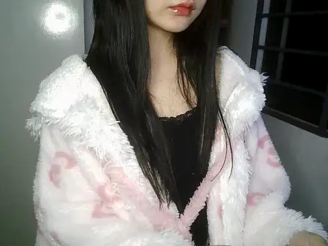 Annabelle-e online show from November 18, 2025, 9:19 pm