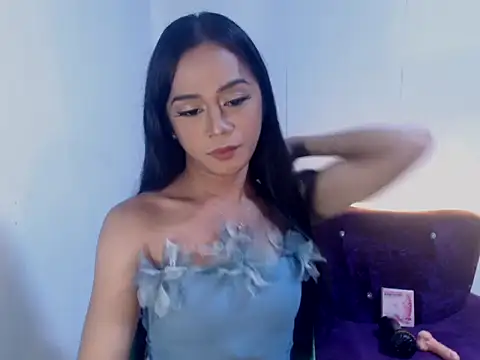 SerenityFoxx online show from January 6, 2026, 8:18 am