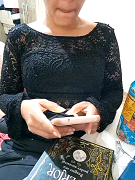 Snapshot of euahotmarii20 chatting on September 25, 2025, 9:24 am euahotmarii20 online show from September 25, 2025, 9:24 am