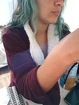 Snapshot of euahotmarii20 chatting on October 25, 2025, 5:26 am euahotmarii20 online show from October 25, 2025, 5:26 am