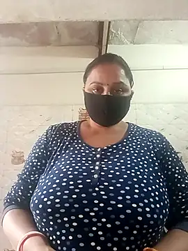 Rakhi sawant143 online show from November 19, 2025, 2:22 am